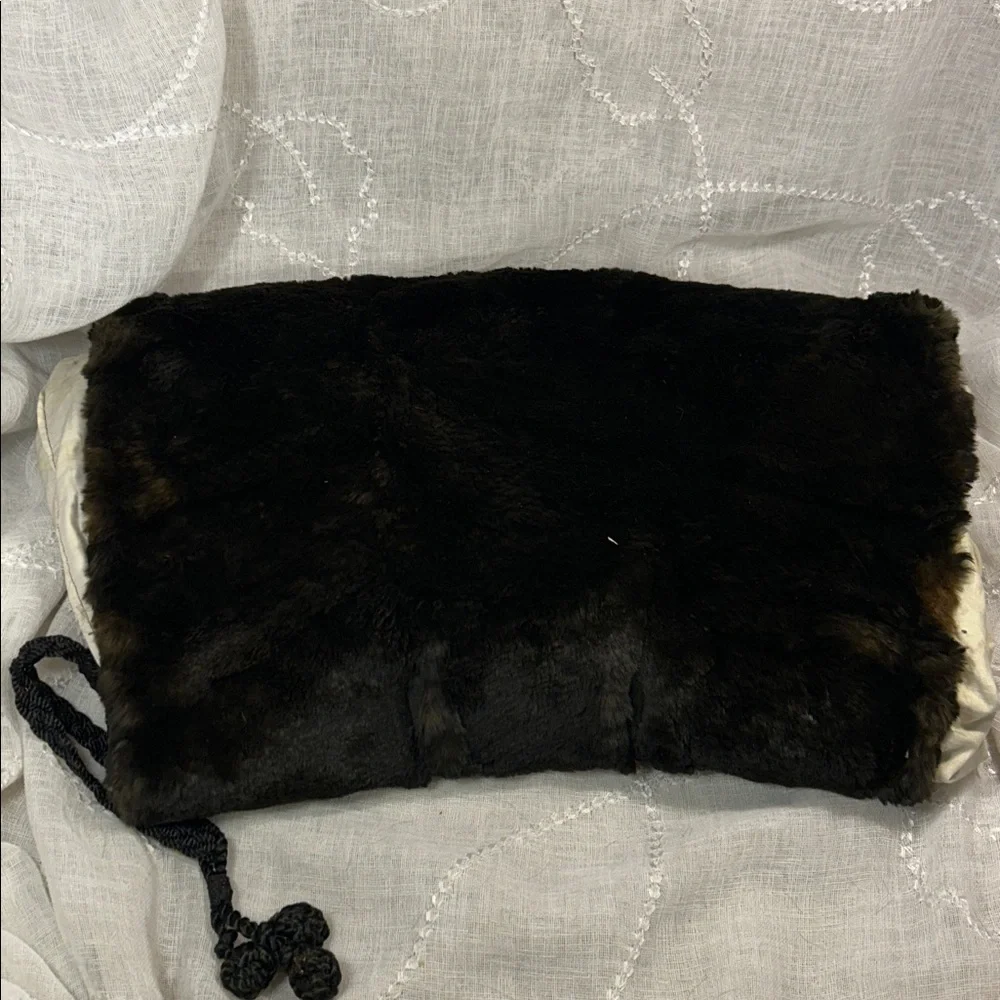 Vintage dawn filled hand muff